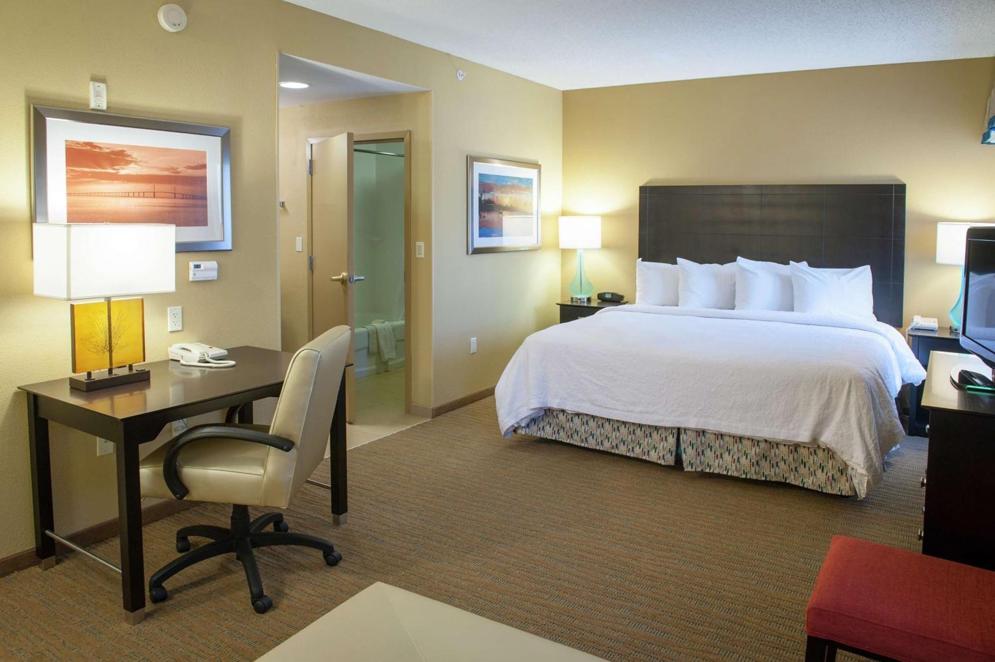 Hampton Inn & Suites St. Petersburg/Downtown Eksteriør bilde
