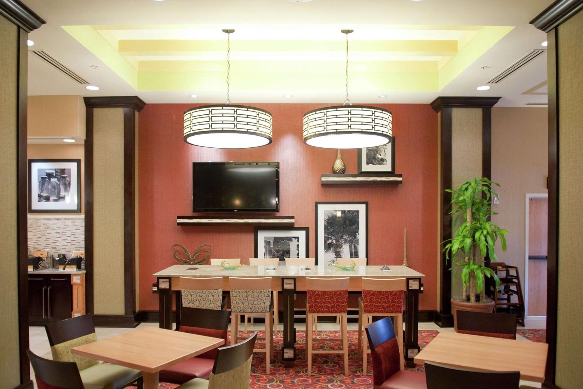 Hampton Inn & Suites St. Petersburg/Downtown Eksteriør bilde