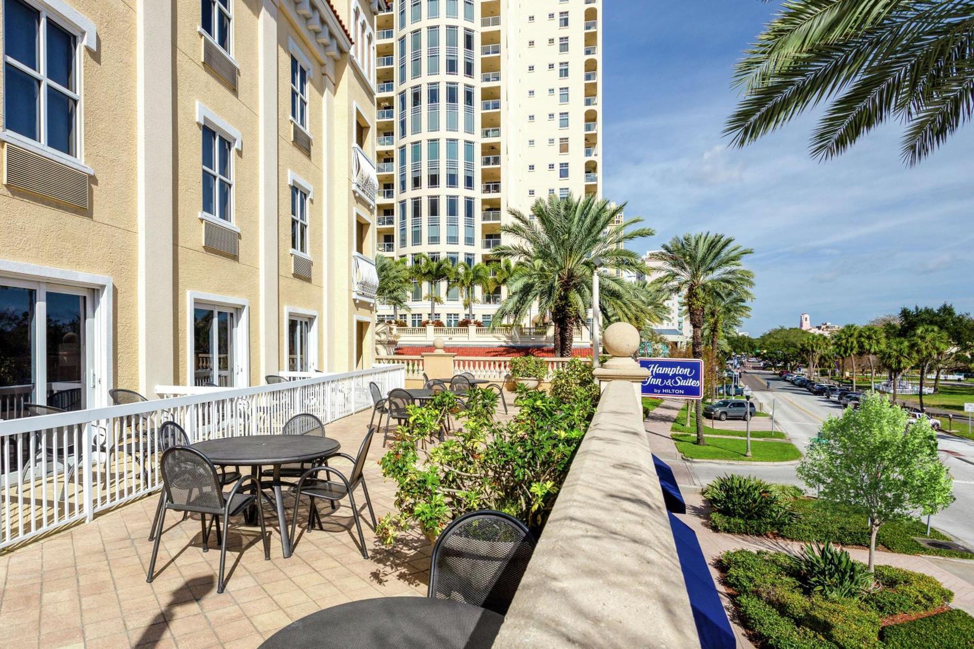 Hampton Inn & Suites St. Petersburg/Downtown Eksteriør bilde